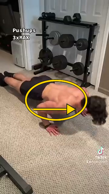 Tricep Focused Pushups Tricep Focused Pushups 팔꿈치를 몸 가까이 유지
