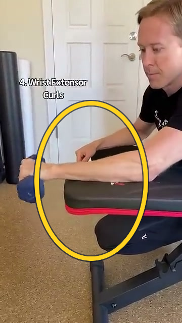 Wrist Extensor Curls exercise frame highlight